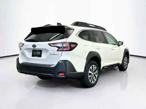 Used 2025 Subaru Outback Premium w/ Popular Package #1A AWD/4WD image 9