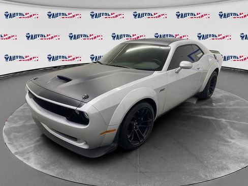 Used 2021 Dodge Challenger R/T Scat Pack image 7