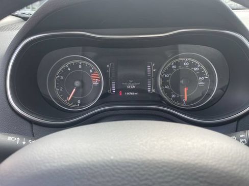 Used 2021 Jeep Cherokee Latitude FWD image 20