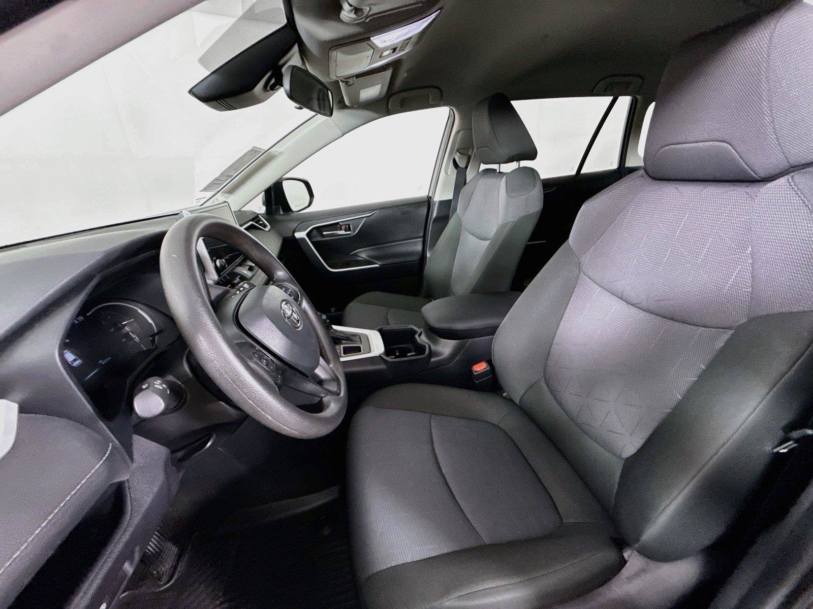Certified 2025 Toyota RAV4 XLE AWD/4WD image 3
