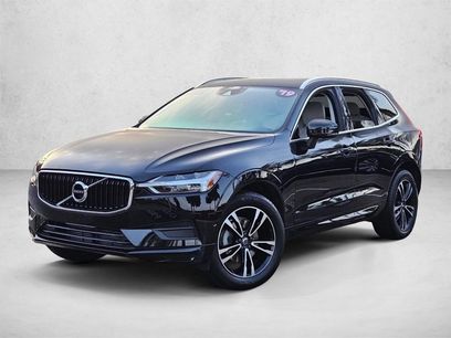 Used 2019 Volvo XC60 T5 Momentum w/ Multimedia Package