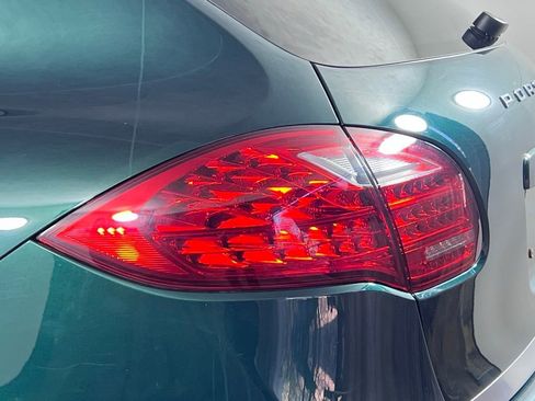 Used 2013 Porsche Cayenne image 14