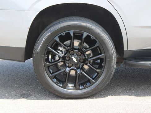 Used 2023 Chevrolet Tahoe RST w/ Luxury Package RWD image 14