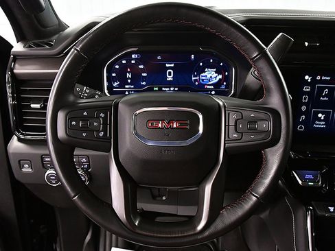 Used 2024 GMC Sierra 2500 AT4X image 18