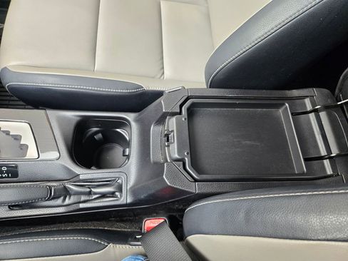 Used 2016 Toyota RAV4 Limited AWD/4WD image 26