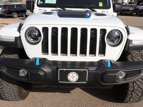 Used 2023 Jeep Wrangler Unlimited Rubicon 4xe w/ Cold Weather Group AWD/4WD image 2