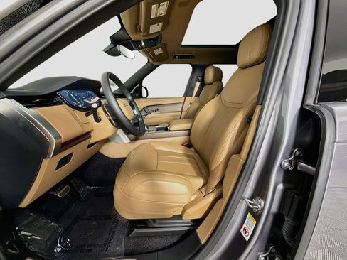 Certified 2025 Land Rover Range Rover SE AWD/4WD image 22