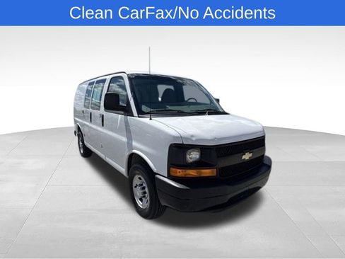 Used 2014 Chevrolet Express 2500 RWD image 2