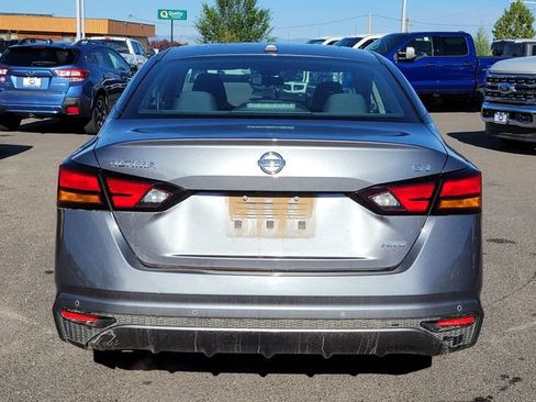 Used 2022 Nissan Altima 2.5 SV AWD/4WD image 11