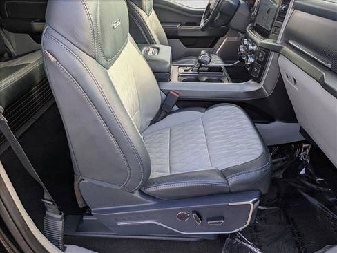 Used 2022 Ford F150 Limited image 22