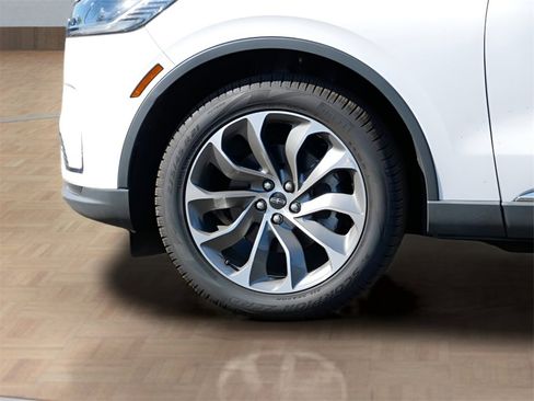 Used 2025 Lincoln Aviator Reserve w/ Illumination Package image 9