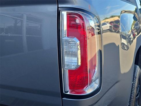 Certified 2021 GMC Canyon Elevation Standard w/ Convenience Package image 10