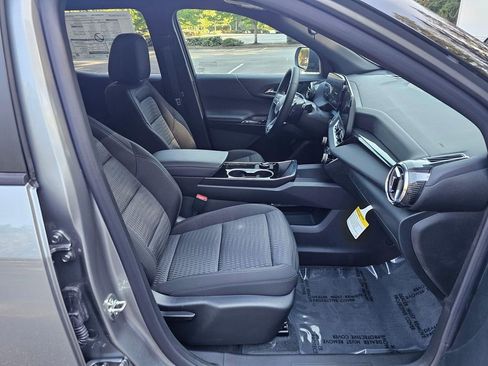 New 2026 Chevrolet Equinox LT AWD/4WD image 11