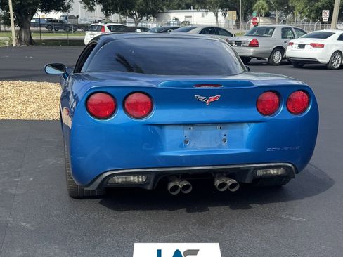 Used 2005 Chevrolet Corvette Coupe w/ Preferred Equipment Group RWD image 3