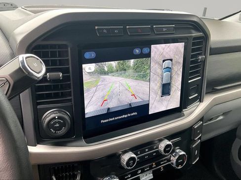 Used 2024 Ford F150 XLT AWD/4WD image 17
