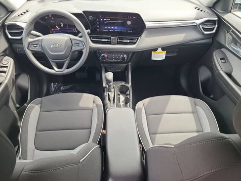 New 2026 Chevrolet TrailBlazer LT w/ Midnight Edition FWD image 13