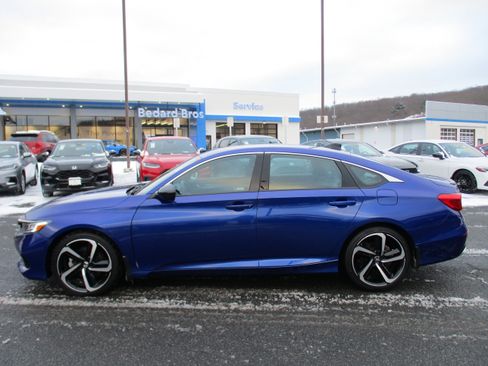 Certified 2022 Honda Accord Sport image 8