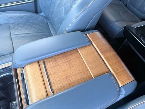 Used 2022 Jeep Grand Wagoneer Series III w/ Rear Seat Video Group 1 AWD/4WD image 23