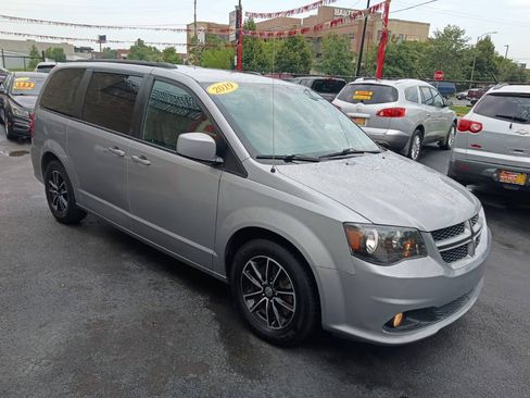 Used 2018 Dodge Grand Caravan GT FWD image 3
