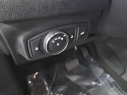 Used 2019 Lincoln MKC Premiere FWD image 25