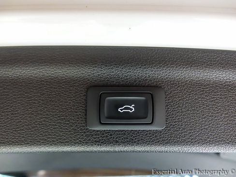 Used 2022 Audi Q3 2.0T Premium image 27