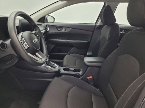 Used 2021 Kia Forte LXS FWD image 17