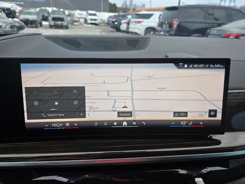 Used 2026 BMW X7 xDrive40i image 11