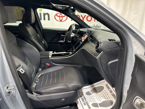 Used 2024 Mercedes-Benz GLC 300 4MATIC image 12