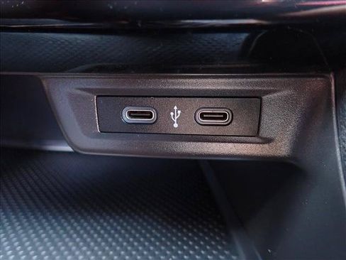 Used 2021 Volkswagen Jetta SE w/ SE Cold Weather Package FWD image 18