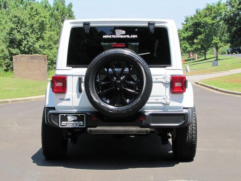 Used 2021 Jeep Wrangler Unlimited Sahara w/ Cold Weather Group image 10