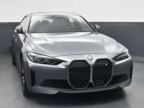 Used 2024 BMW i4 eDrive35 w/ Premium Package RWD image 11