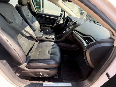 Used 2017 Ford Fusion Titanium FWD image 12
