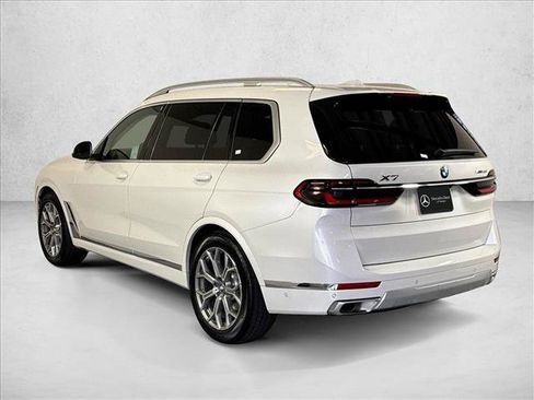 Used 2023 BMW X7 xDrive40i AWD/4WD image 7