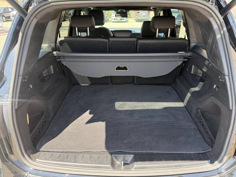 Used 2025 Mercedes-Benz GLB 250 4MATIC image 30