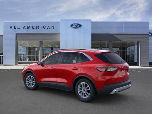 Certified 2022 Ford Escape SE w/ Convenience Package AWD/4WD image 4