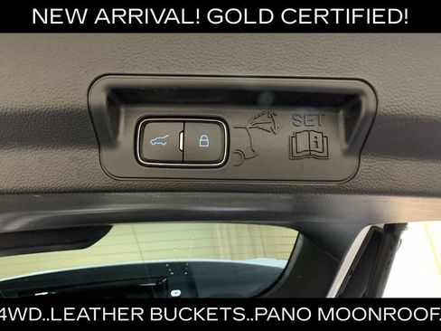 Used 2022 Ford Explorer XLT w/ Equipment Group 202A AWD/4WD image 21