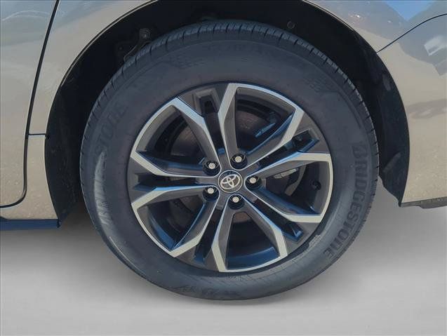 Certified 2026 Toyota Sienna Platinum AWD/4WD image 6