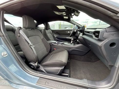 Used 2024 Ford Mustang Coupe RWD image 32