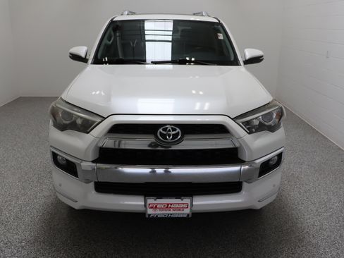 Used 2016 Toyota 4Runner Limited AWD/4WD image 3