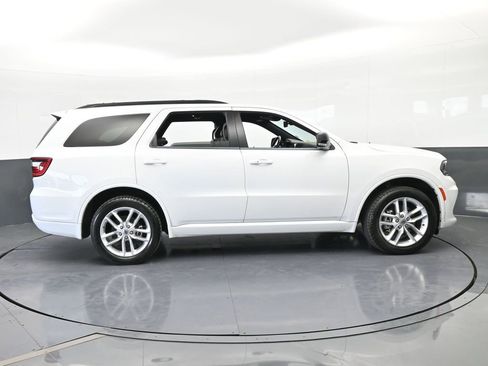 Used 2023 Dodge Durango GT image 7
