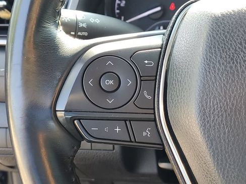 Used 2020 Toyota Camry SE FWD image 15