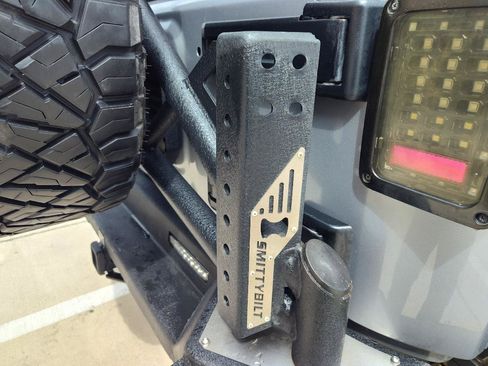 Used 2014 Jeep Wrangler Unlimited Sahara w/ Max Tow Package AWD/4WD image 13