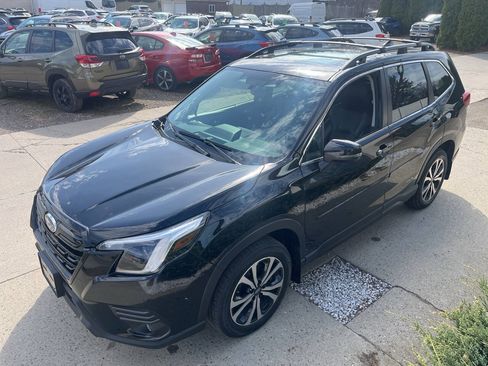 Used 2024 Subaru Forester Limited AWD/4WD image 4
