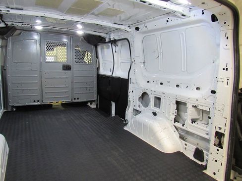 Used 2019 Ford Transit 150 130 Low Roof RWD image 18