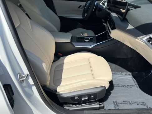 Used 2026 BMW 330i xDrive Sedan w/ Premium Package image 33
