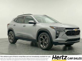 Used 2025 Chevrolet Trax LT w/ LT Convenience Package video 1