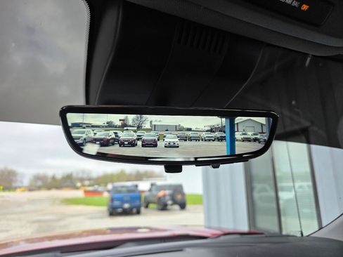 Used 2024 GMC Sierra 1500 Denali w/ Technology Package AWD/4WD image 18