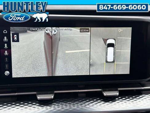 Used 2023 Kia Carnival SX Prestige FWD image 31