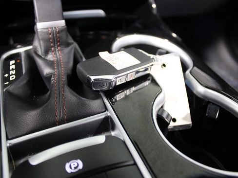 Used 2022 Kia Stinger GT-Line w/ Sun & Sound Package image 26