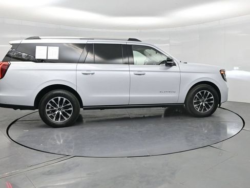 Used 2025 Ford Expedition Max Platinum AWD/4WD image 32